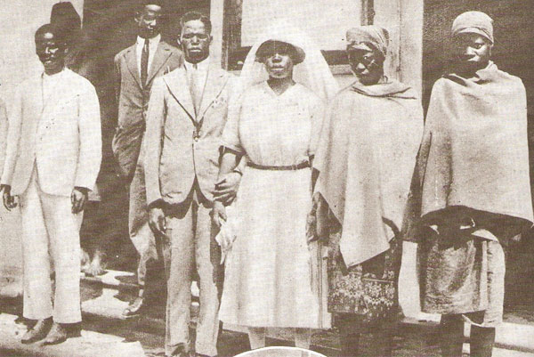 Illustration 2 Religious wedding as image of assimilation discourse Jos 